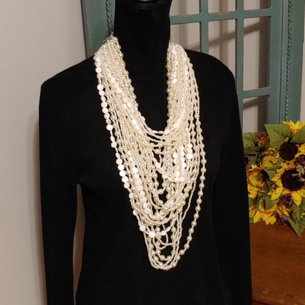 Muti-Strand white beaded necklace